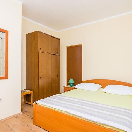 זאטון Apartments Violic מראה חיצוני תמונה
