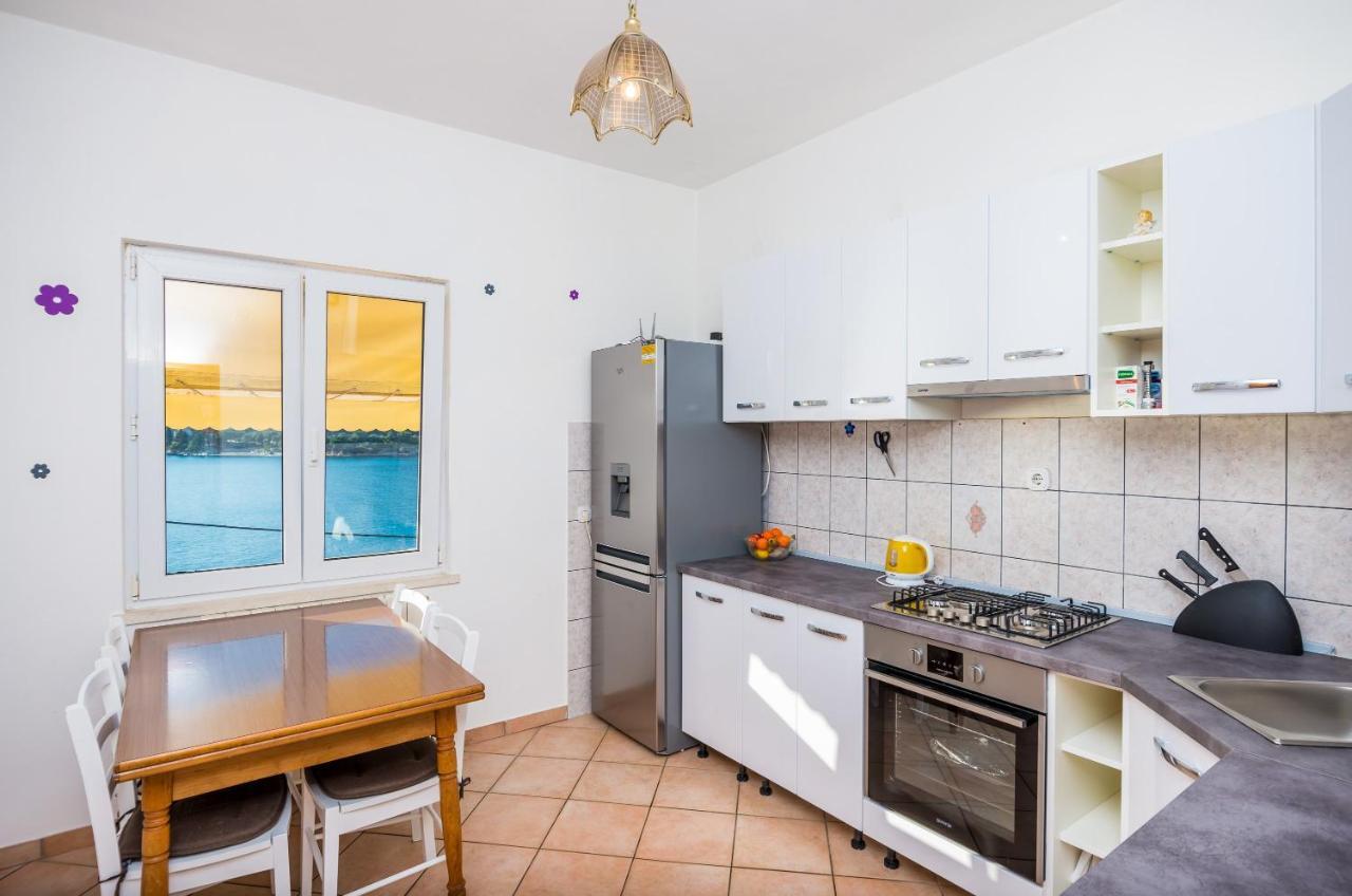 זאטון Apartments Violic מראה חיצוני תמונה