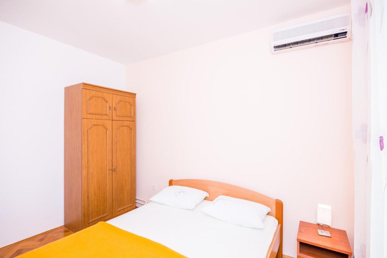 זאטון Apartments Violic מראה חיצוני תמונה